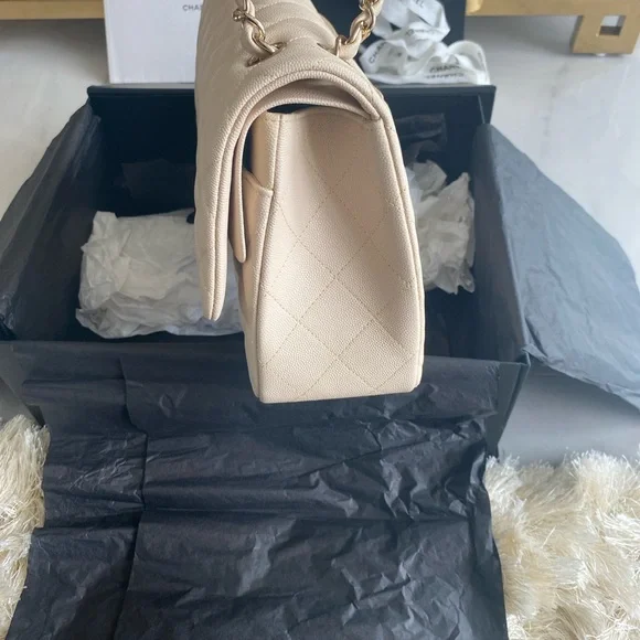 Auth. Brand New Chanel Jumbo Bag - Picture 4 of 11